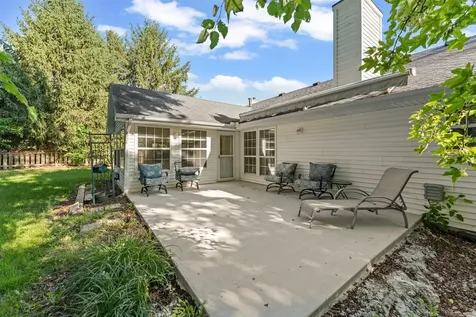 1108 Beaver Creek Lane Mahomet IL 61853