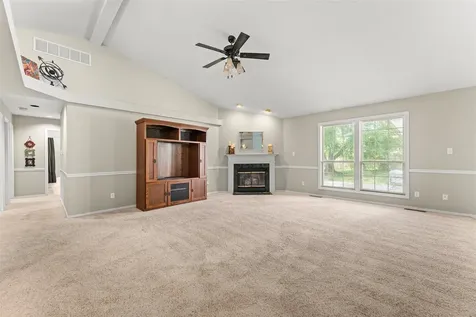 1108 Beaver Creek Lane Mahomet IL 61853