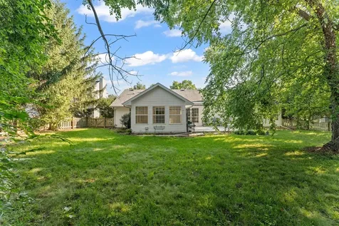 1108 Beaver Creek Lane Mahomet IL 61853