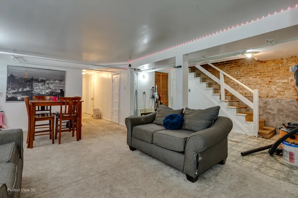 1257 North Rockwell Street Chicago IL 60622