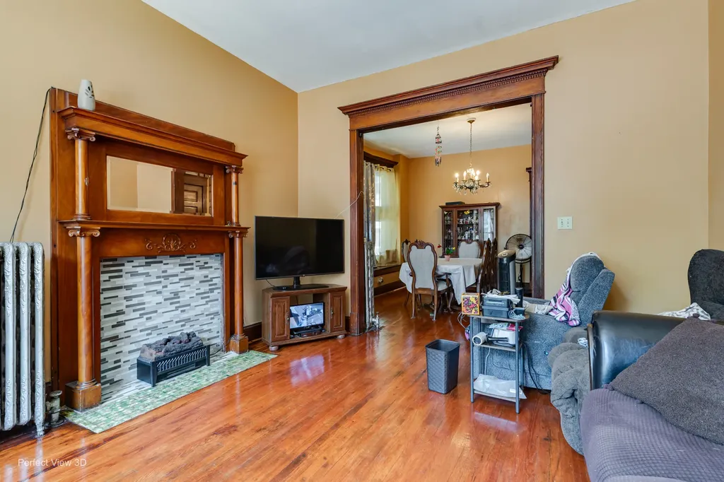 1257 North Rockwell Street Chicago IL 60622