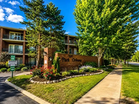 520 Biesterfield Road Elk Grove Village IL 60007