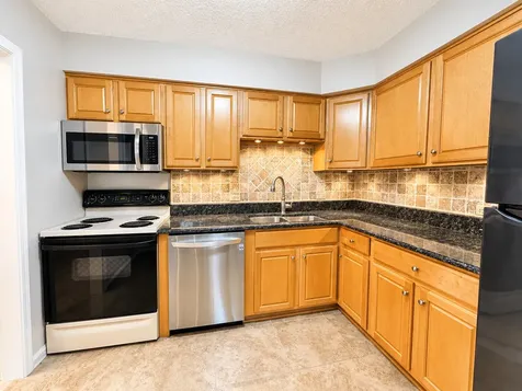 520 Biesterfield Road Elk Grove Village IL 60007