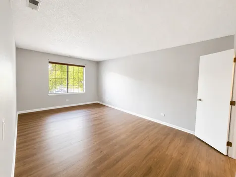 520 Biesterfield Road Elk Grove Village IL 60007