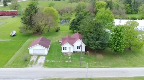 201 NW Lexington Street Iroquois IL 60945