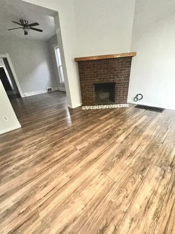 1302 East 72nd Street Chicago IL 60619