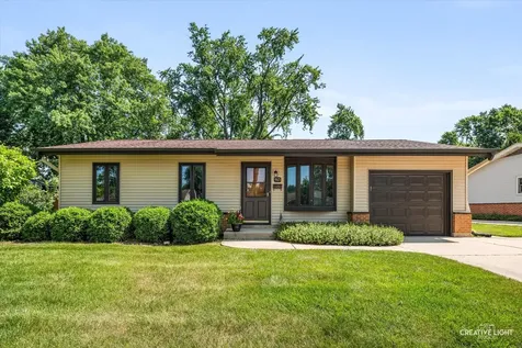 945 Victoria Lane Elk Grove Village IL 60007