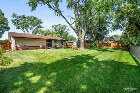 945 Victoria Lane Elk Grove Village IL 60007