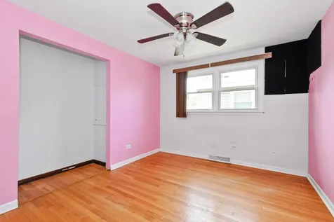 5909 West 99th Street Oak Lawn IL 60453