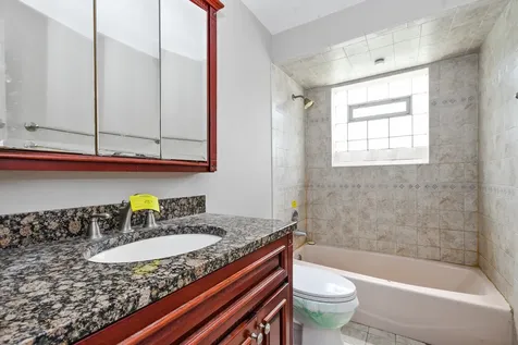 5909 West 99th Street Oak Lawn IL 60453
