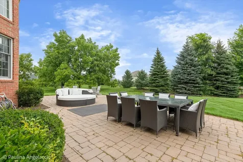 23 Crystal Downs Drive Hawthorn Woods IL 60047