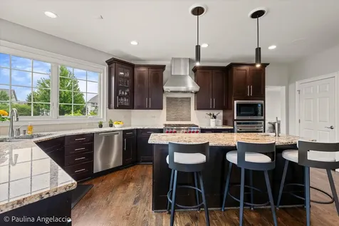 23 Crystal Downs Drive Hawthorn Woods IL 60047