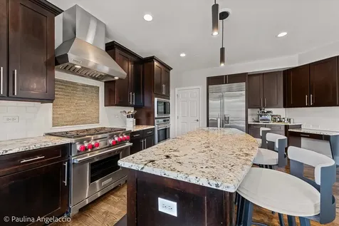 23 Crystal Downs Drive Hawthorn Woods IL 60047