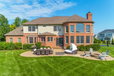 23 Crystal Downs Drive Hawthorn Woods IL 60047