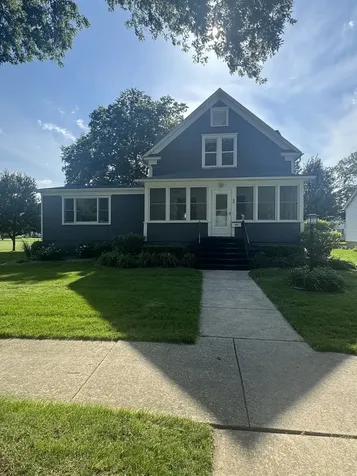 69 Hill Street Momence IL 60954