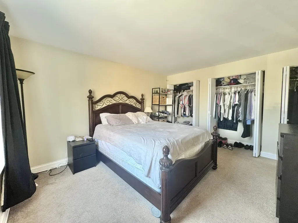 3217 West Bryn Mawr Avenue Chicago IL 60659