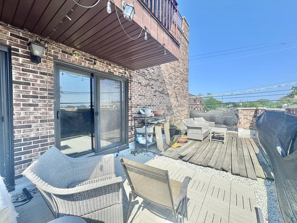 3217 West Bryn Mawr Avenue Chicago IL 60659