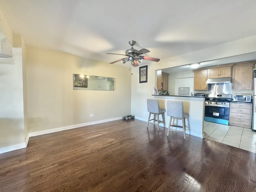 3217 West Bryn Mawr Avenue Chicago IL 60659
