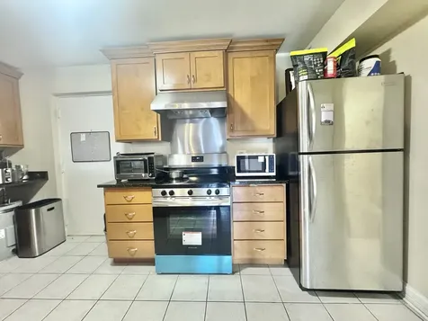 3217 West Bryn Mawr Avenue Chicago IL 60659