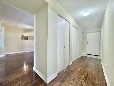 3217 West Bryn Mawr Avenue Chicago IL 60659