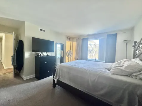 3217 West Bryn Mawr Avenue Chicago IL 60659