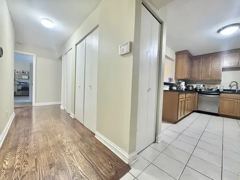3217 West Bryn Mawr Avenue Chicago IL 60659