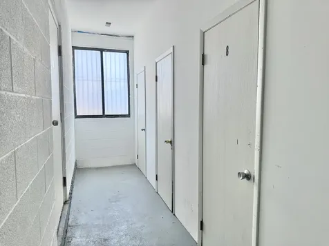 3217 West Bryn Mawr Avenue Chicago IL 60659