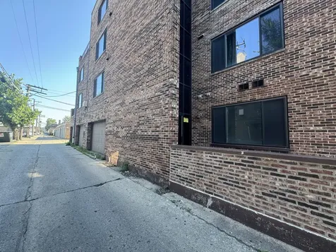 3217 West Bryn Mawr Avenue Chicago IL 60659