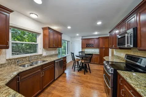 924 South Stone Avenue La Grange IL 60525