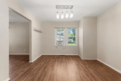 701 South Spruce Street Villa Grove IL 61956