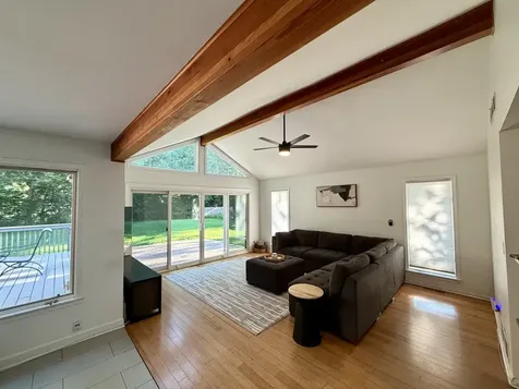 2283 Bellevue Place Northbrook IL 60062