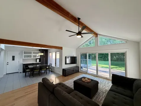 2283 Bellevue Place Northbrook IL 60062