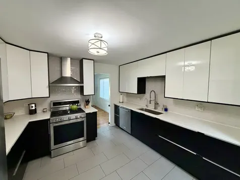 2283 Bellevue Place Northbrook IL 60062