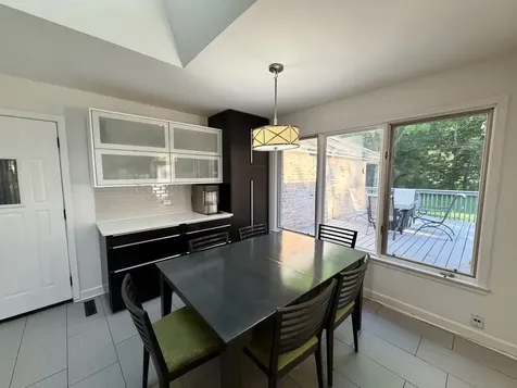2283 Bellevue Place Northbrook IL 60062