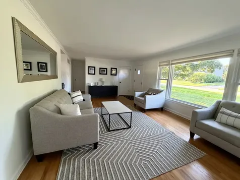 2283 Bellevue Place Northbrook IL 60062
