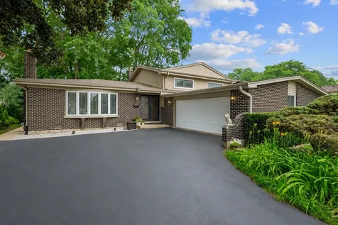 2631 North Stuart Drive Arlington Heights IL 60004