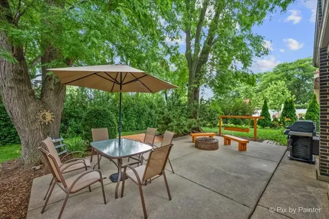 2631 North Stuart Drive Arlington Heights IL 60004