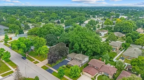 2631 North Stuart Drive Arlington Heights IL 60004
