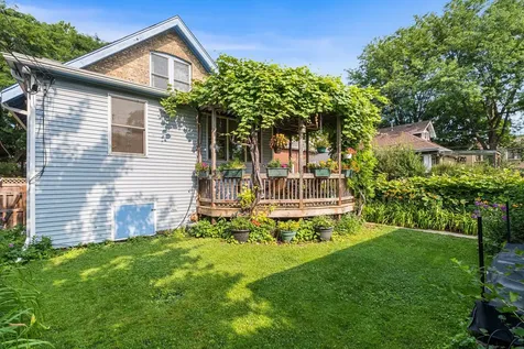 6551 North Maplewood Avenue Chicago IL 60645