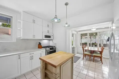 6551 North Maplewood Avenue Chicago IL 60645