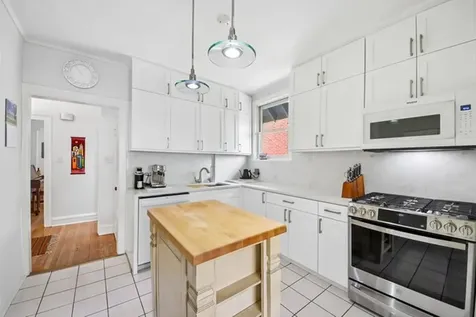 6551 North Maplewood Avenue Chicago IL 60645