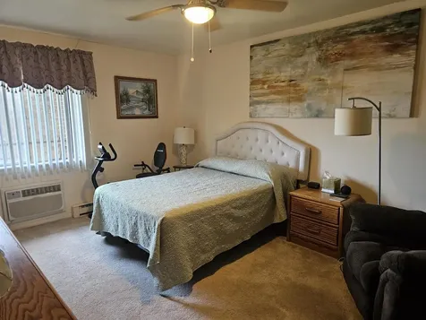 931 West Arquilla Drive Glenwood IL 60425