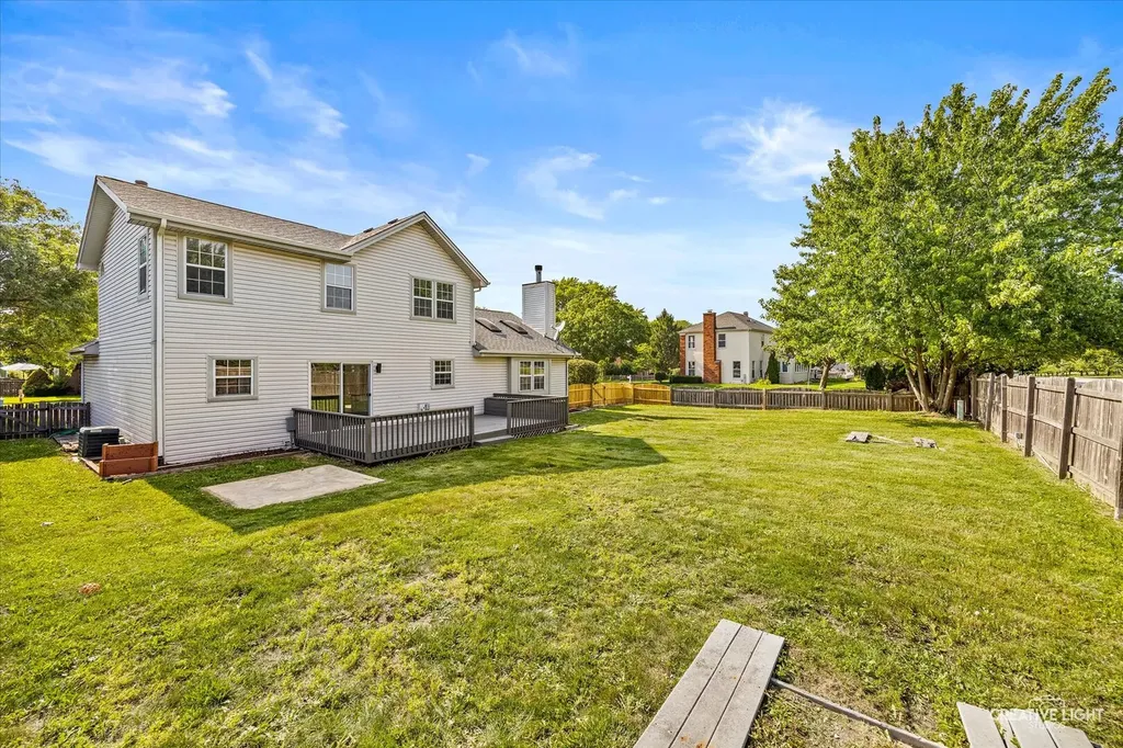 380 Regency Court Aurora IL 60504