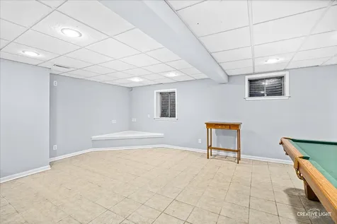 380 Regency Court Aurora IL 60504