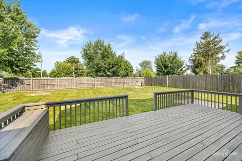 380 Regency Court Aurora IL 60504
