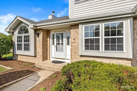 380 Regency Court Aurora IL 60504