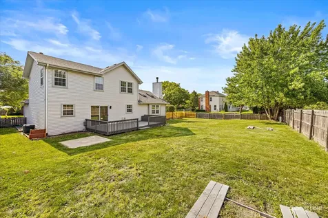 380 Regency Court Aurora IL 60504