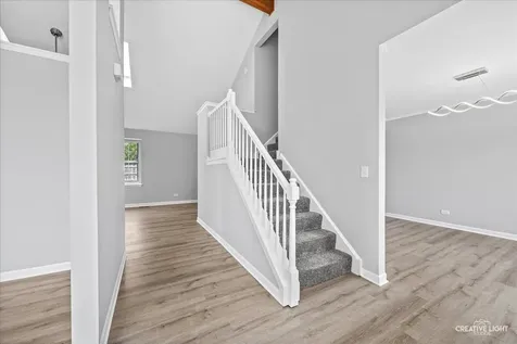 380 Regency Court Aurora IL 60504