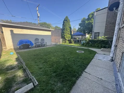 5849 North Campbell Avenue Chicago IL 60659