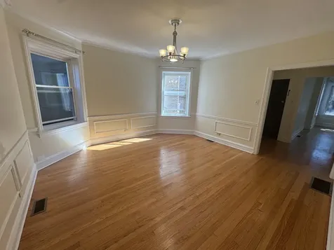5849 North Campbell Avenue Chicago IL 60659